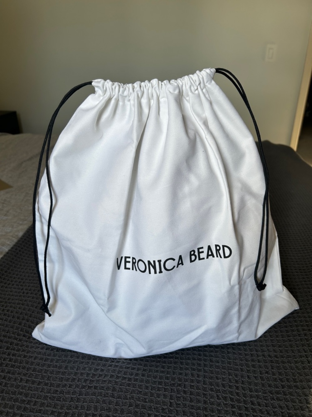 Brand New: Veronica Beard Goody Bag - Picture 9 of 9